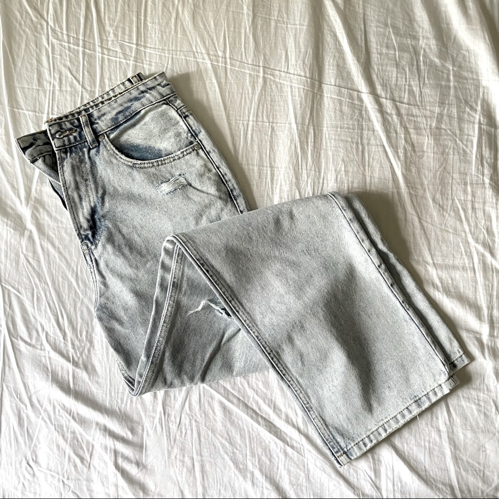 BOOHOO Light Wash Wide Leg High Waisted Ripped Jeans BNWT